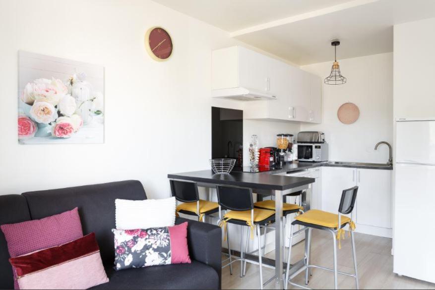 Appartement Cozy: 10/15 Min Des Champs Elysee サルトルーヴィル エクステリア 写真